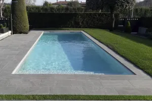 Revestimiento Antideslizante para Deck de Piscina Serena Nero Rosa Gres - Precio por M2