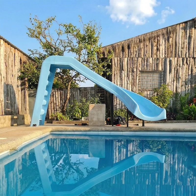 Resbalín Tobogan Curvo con Escalera Celeste